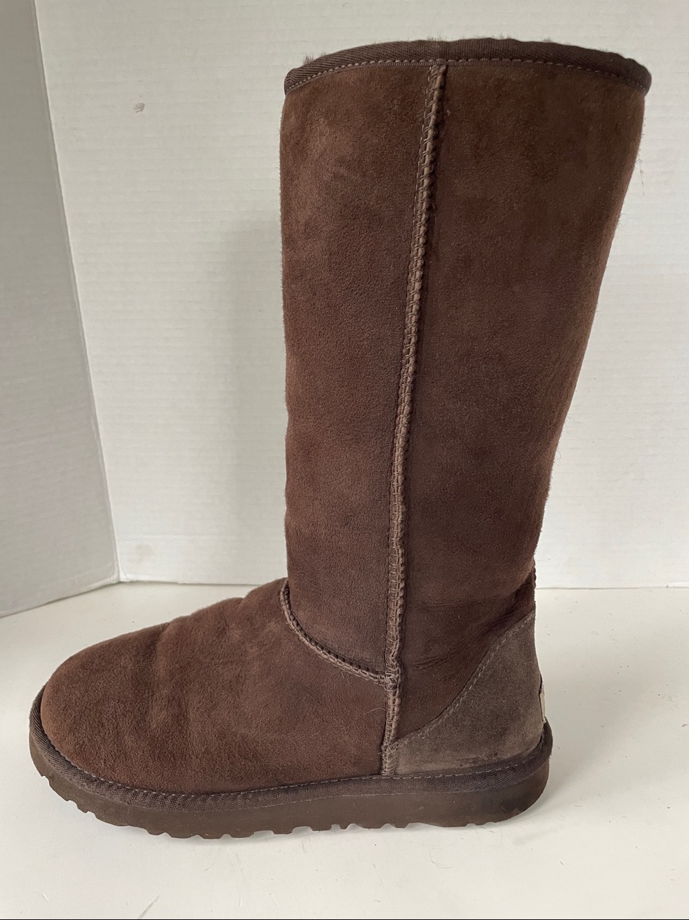 Tall brown uggs boots 8